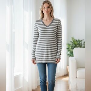 Burberry London silk/cashmere blend tunic sweater, size S